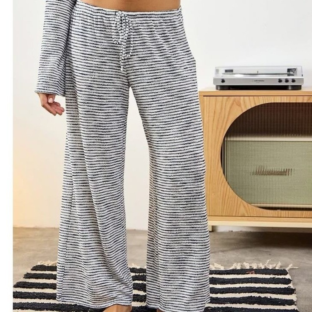 Out From Under Urban Outfitters Navy White Striped Wide Leg Lounge Pants Women M